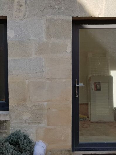 Création de menuiseries en fibre de verre